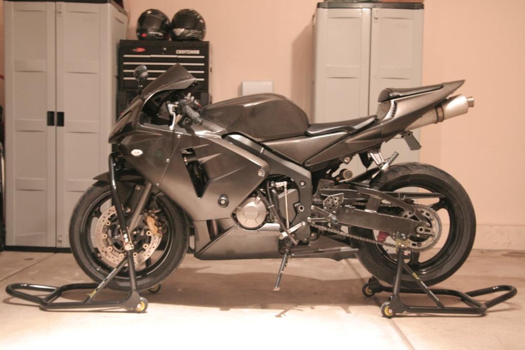 Name:  2004_honda_cbr_600rr_stock.jpg
Views: 452
Size:  75.9 KB