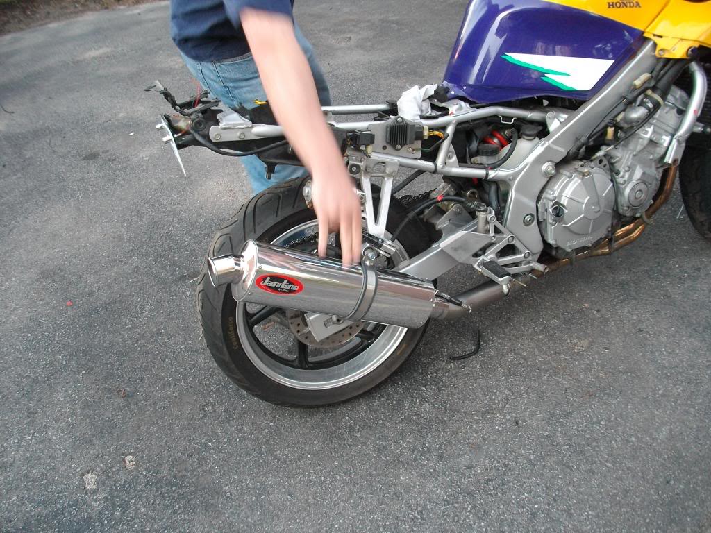 Name:  cbr600003.jpg
Views: 70
Size:  155.4 KB