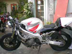 Name:  00F4_031000rrfrontendswap.jpg
Views: 892
Size:  9.6 KB