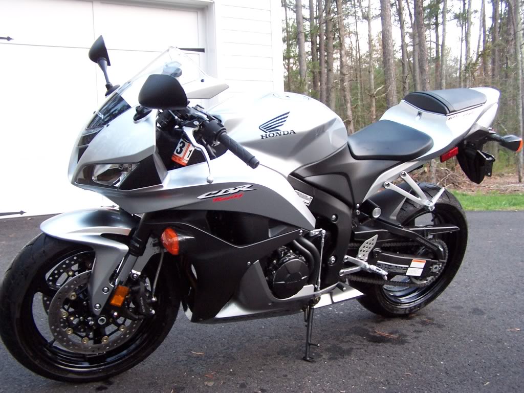 Name:  CBR600RRb.jpg
Views: 151
Size:  143.1 KB