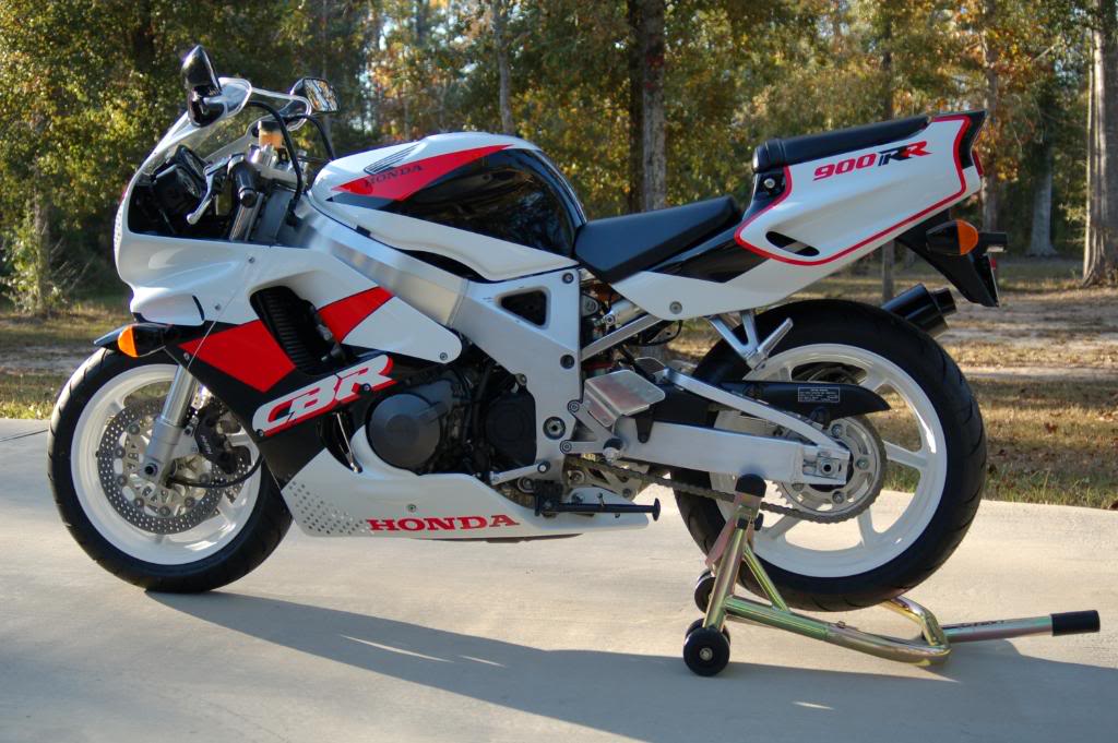 Name:  1994CBR900RR016.jpg
Views: 1459
Size:  126.6 KB