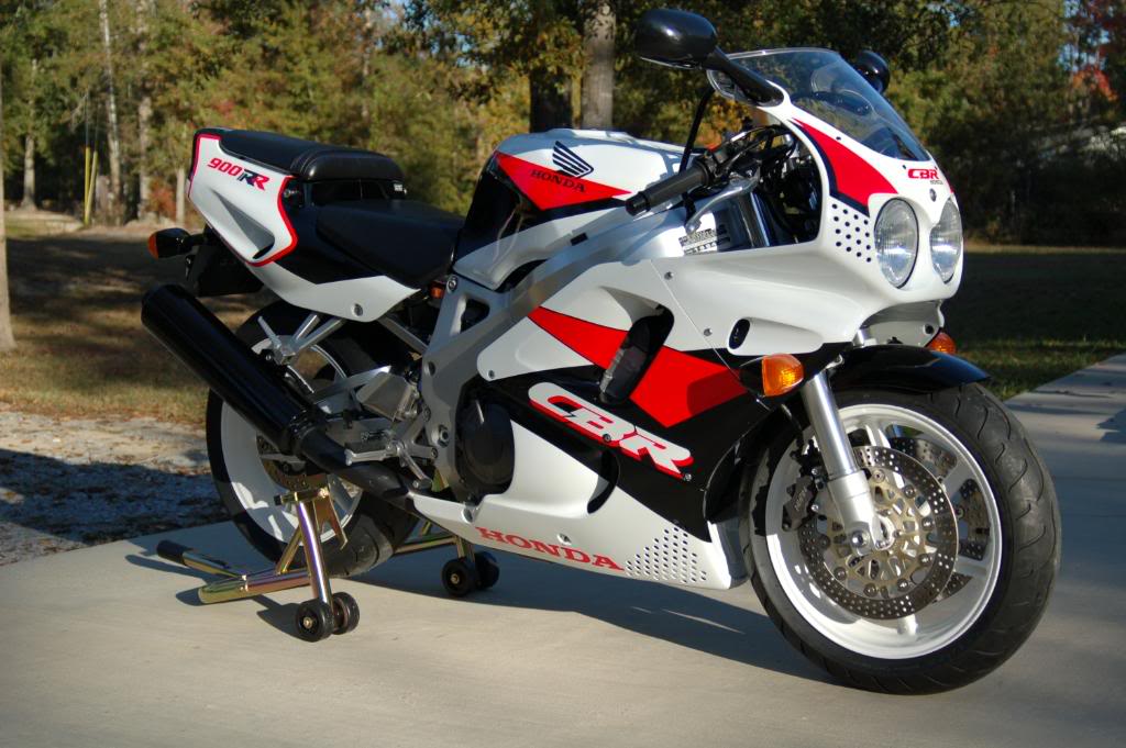 Name:  1994CBR900RR007.jpg
Views: 1950
Size:  114.5 KB