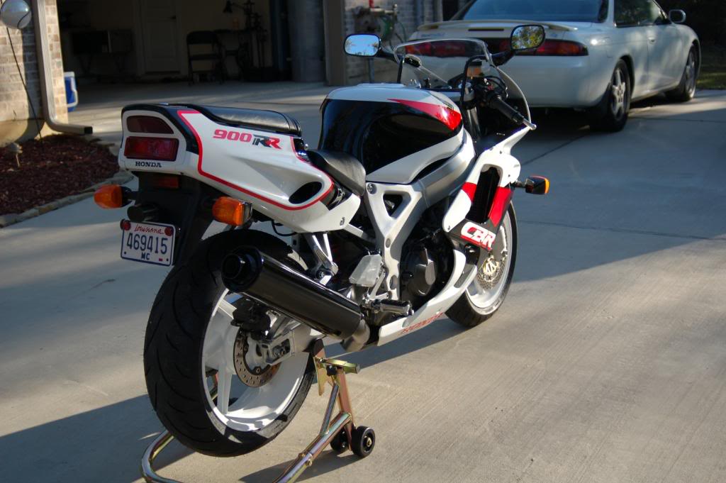 Name:  1994CBR900RR013.jpg
Views: 1425
Size:  93.9 KB