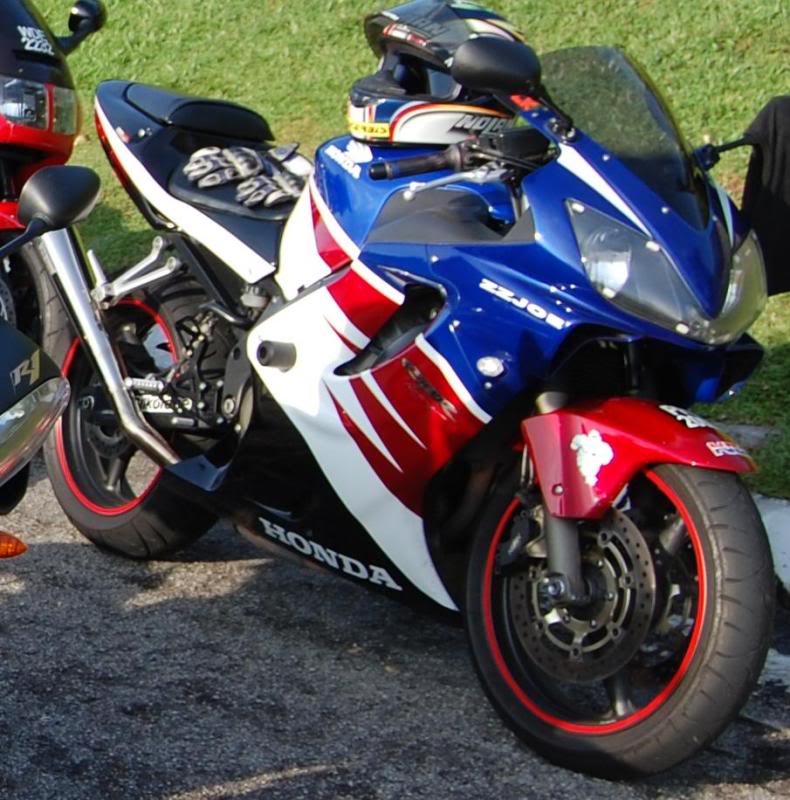 Name: f4i.jpg
Views: 236
Size: 132.1 KB