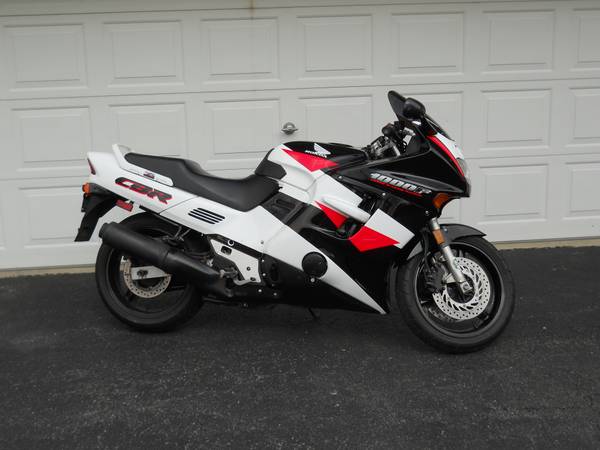 Name:  1994CBR1000f.jpg
Views: 16
Size:  31.5 KB