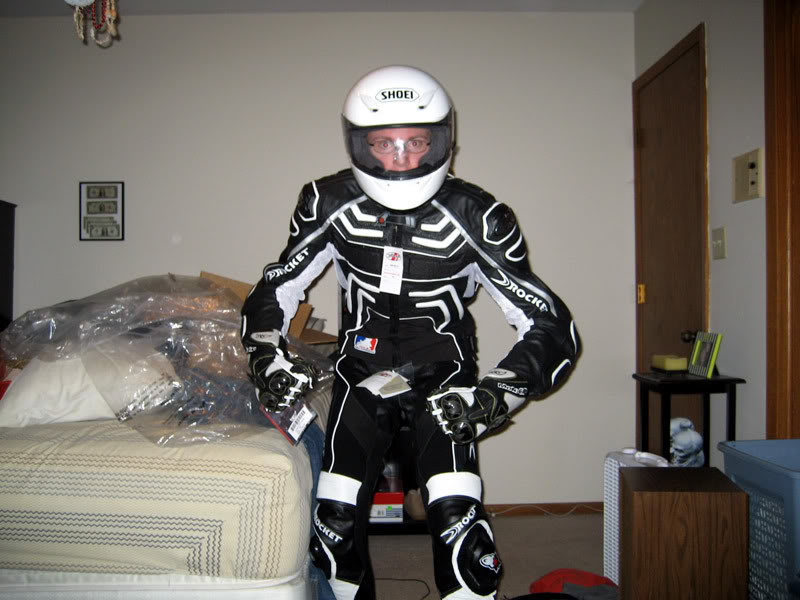 Name:  bikesuit1.jpg
Views: 17
Size:  79.8 KB
