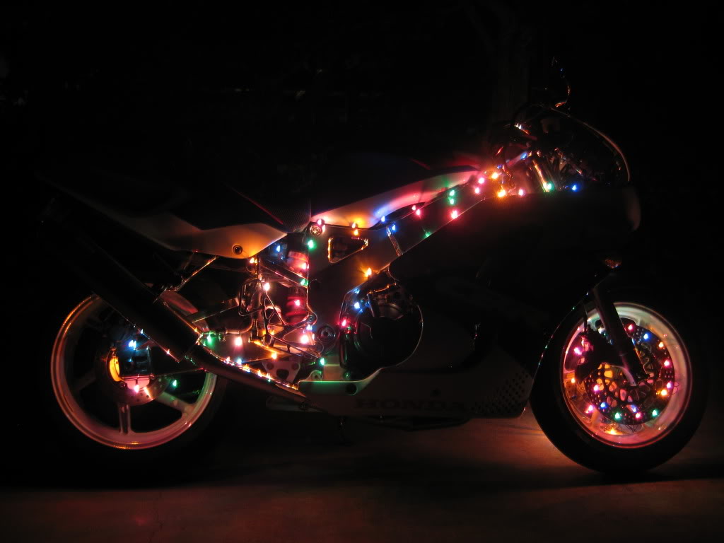 Name:  xmaslights02.jpg
Views: 13
Size:  66.9 KB